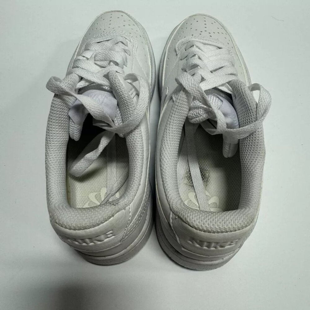 Nike Women’s Court Vision Lo Sneaker White Size 7 M - Picture 4 of 6